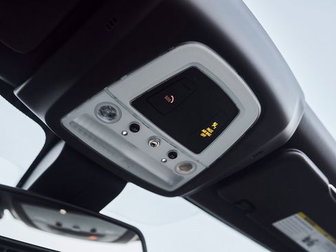 Used 2017 Rolls-Royce Dawn image 71