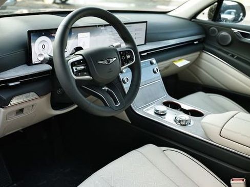 New 2026 Genesis GV80 2.5T Advanced image 15