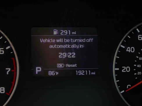Used 2023 Kia Seltos EX AWD/4WD image 8