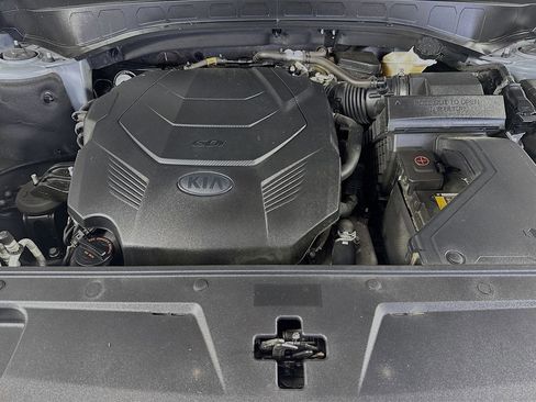 Used 2021 Kia Telluride LX image 37