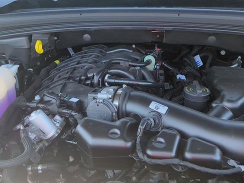 New 2025 Jeep Grand Cherokee Limited image 9