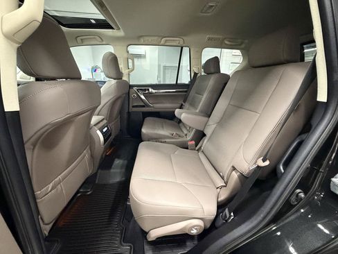 Used 2023 Lexus GX 460 Premium AWD/4WD image 12