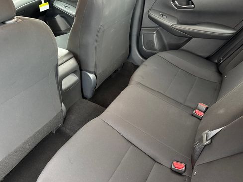 Used 2025 Nissan Sentra S image 9