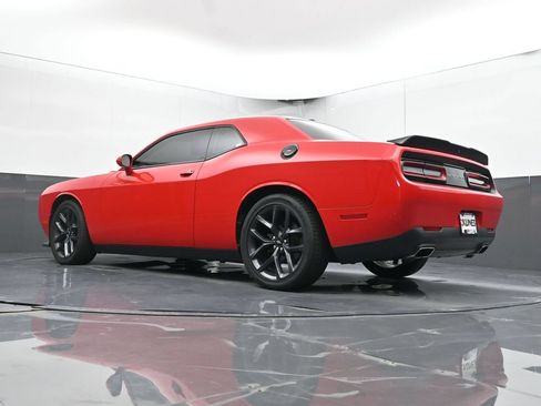 Used 2019 Dodge Challenger GT w/ Blacktop Package RWD image 39