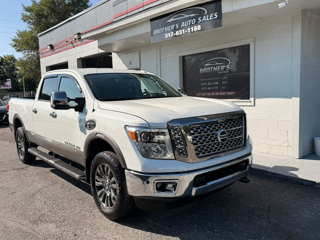 Used 2019 Nissan Titan Platinum Reserve w/ Platinum Utility Package AWD/4WD image 10