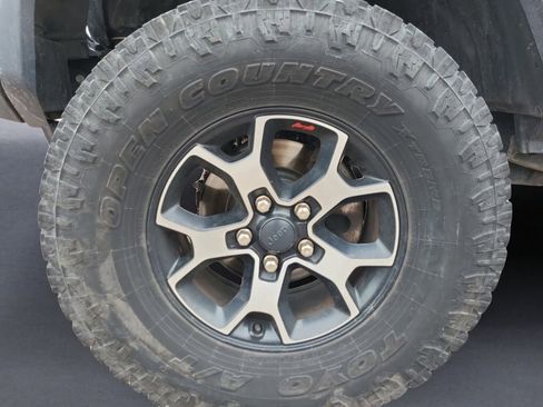 Used 2018 Jeep Wrangler Unlimited Sport S image 14