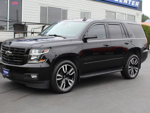 Used 2020 Chevrolet Tahoe Premier w/ RST 6.2L Performance Edition AWD/4WD image 2