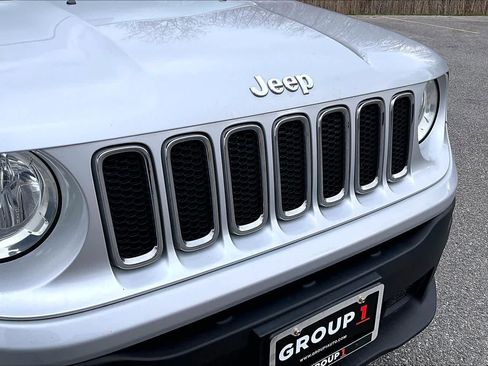 Used 2016 Jeep Renegade Limited AWD/4WD image 32