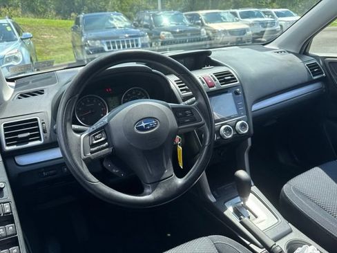 Used 2016 Subaru Forester 2.5i Premium w/ Popular Package #2 AWD/4WD image 12
