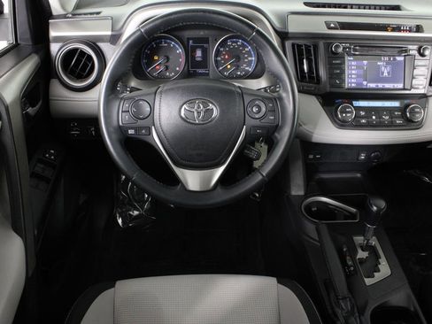 Used 2018 Toyota RAV4 XLE image 6