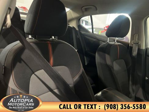 Used 2020 Nissan Sentra SR FWD image 12