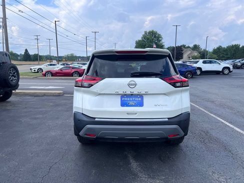 Used 2022 Nissan Rogue SV AWD/4WD image 5