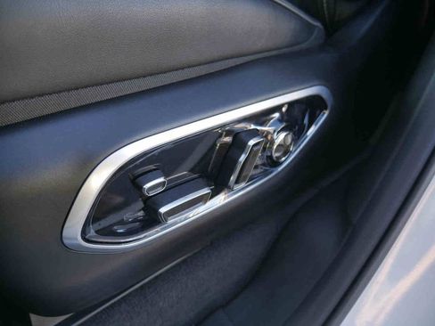 New 2025 Jeep Grand Cherokee Overland w/ Adv Protech Group III image 27