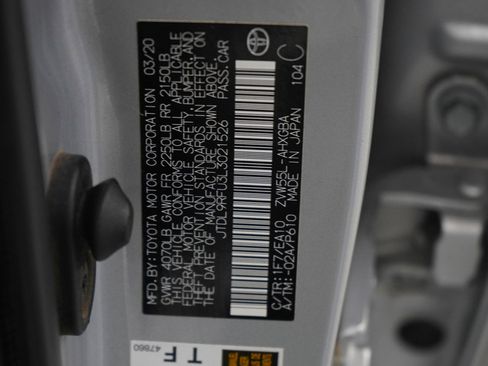 Used 2020 Toyota Prius XLE w/ Advanced Technology Package image 26