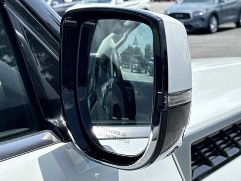 Certified 2025 INFINITI QX80 Luxe AWD/4WD image 27