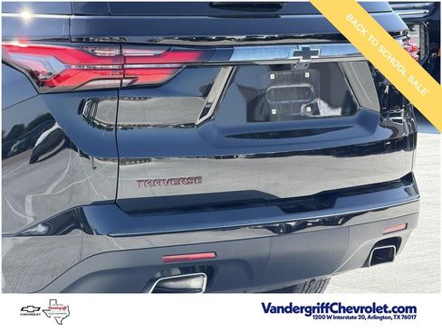 Used 2023 Chevrolet Traverse Premier w/ Redline Edition FWD image 6