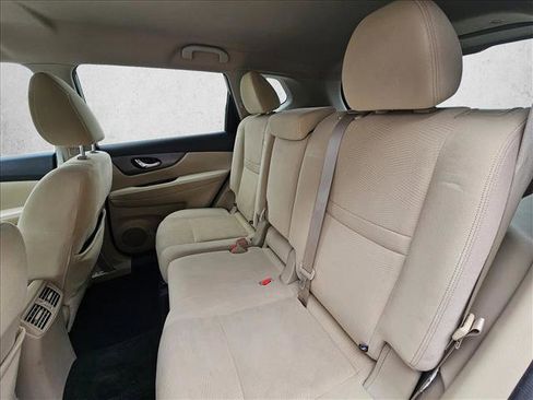 Used 2016 Nissan Rogue SV FWD image 12