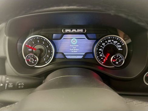 New 2026 RAM 1500 4x4 Crew Cab image 12