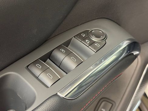 New 2026 Chevrolet Traverse RS image 10