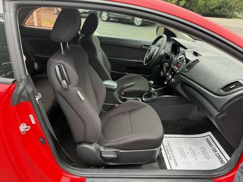 Used 2012 Kia Forte EX FWD image 19