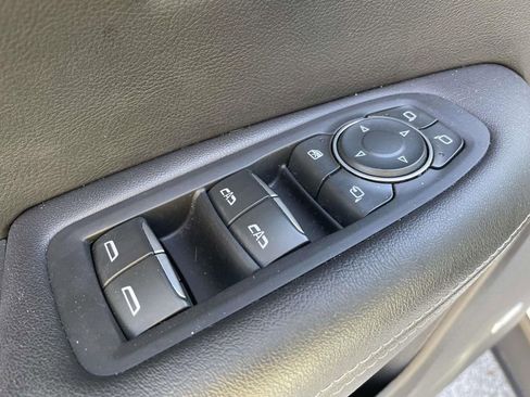 Used 2024 Cadillac XT5 Premium Luxury image 17