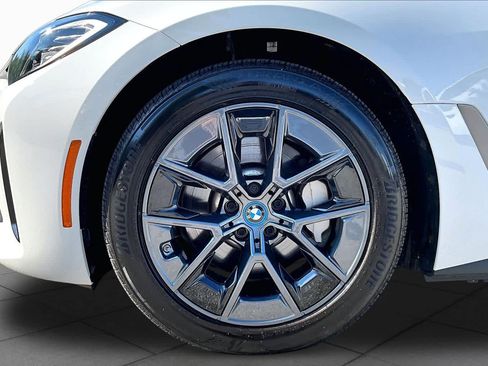Used 2023 BMW i4 eDrive35 RWD image 10