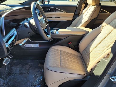 New 2026 Cadillac Lyriq Signature Luxury w/ Nappa Leather Package image 11
