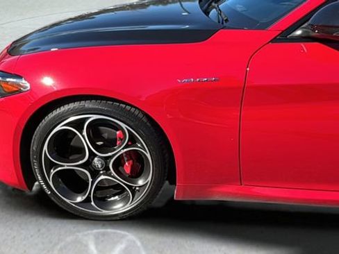 Used 2023 Alfa Romeo Giulia Veloce image 33
