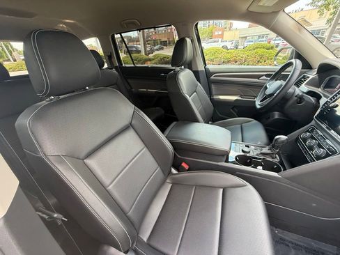Used 2023 Volkswagen Atlas SE AWD/4WD image 43