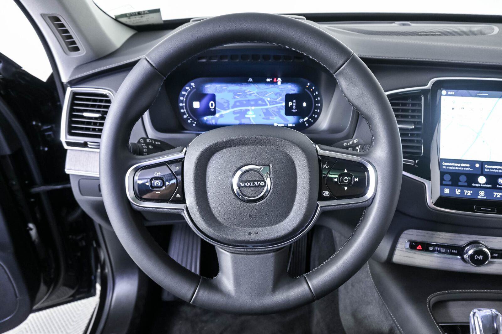 Certified 2024 Volvo XC90 B6 Ultimate w/ Protection Package AWD/4WD image 9