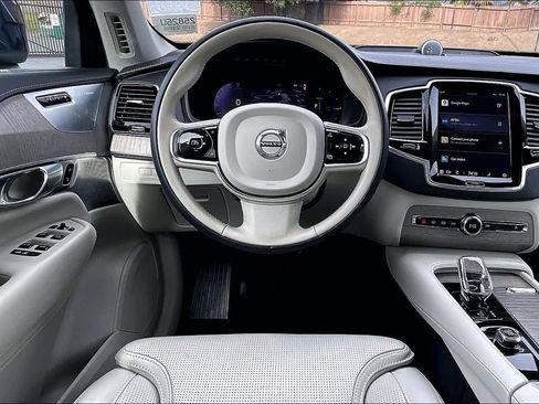 Used 2023 Volvo XC90 T8 Ultimate w/ Protection Package Premier image 8