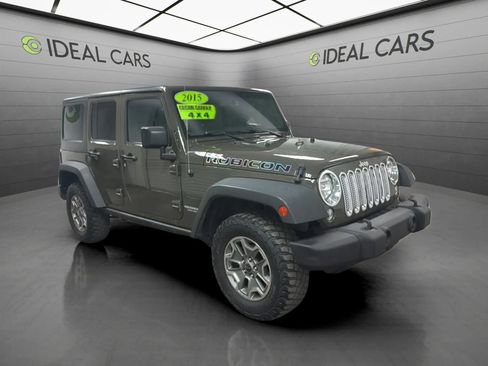 Used 2015 Jeep Wrangler Unlimited Rubicon w/ Connectivity Group AWD/4WD image 3