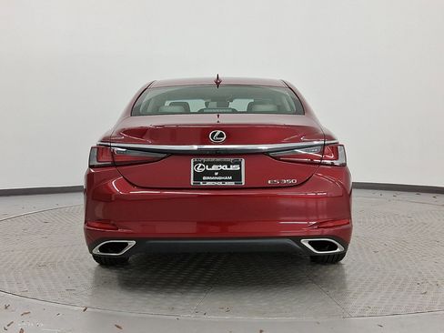 New 2025 Lexus ES 350 w/ Premium Package image 10