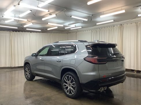 New 2026 GMC Acadia Denali Ultimate AWD/4WD image 9
