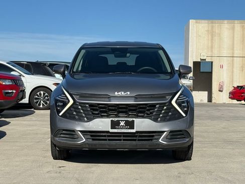 Used 2024 Kia Sportage LX image 4
