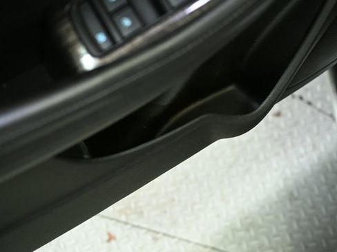 Used 2016 Chevrolet Malibu LT image 38