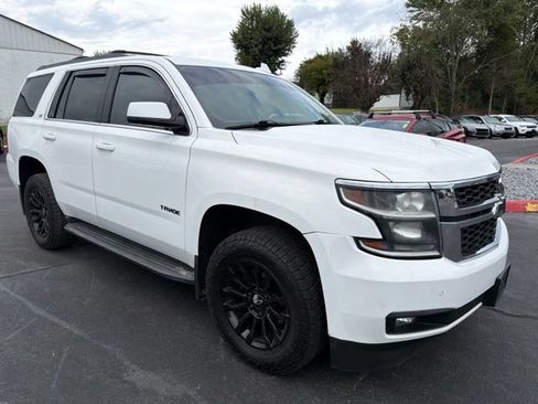 Used 2016 Chevrolet Tahoe LT w/ Luxury Package AWD/4WD image 2