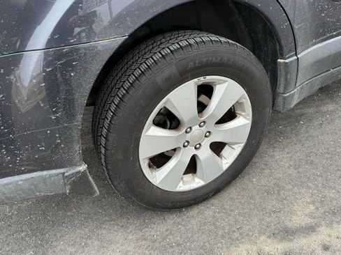 Used 2012 Subaru Outback 2.5i w/ Alloy Wheel Pkg AWD/4WD image 36