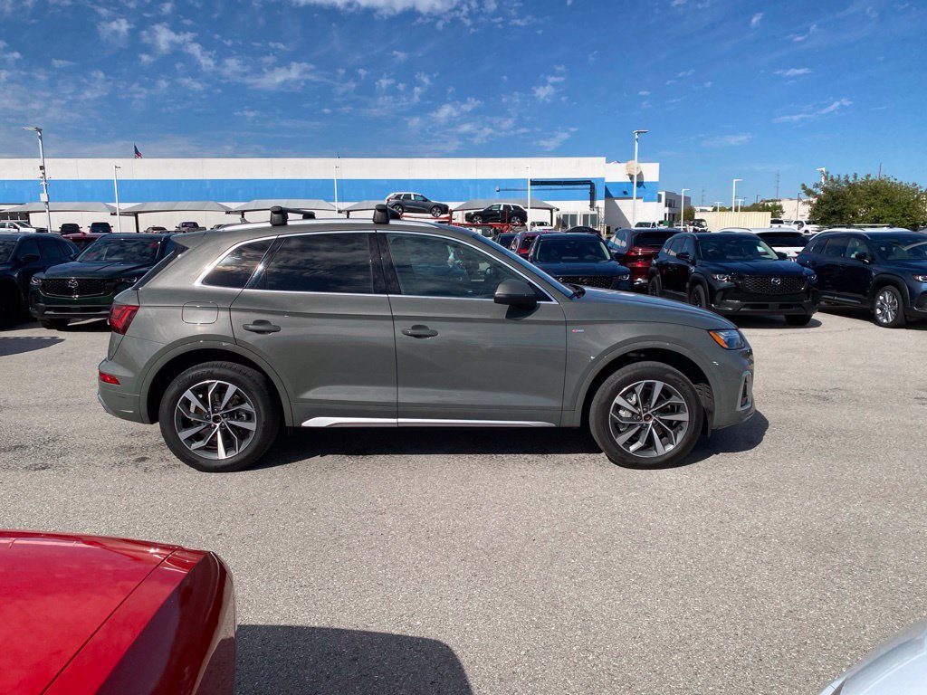 Used 2024 Audi Q5 2.0T Premium Plus w/ Premium Plus Package AWD/4WD image 5