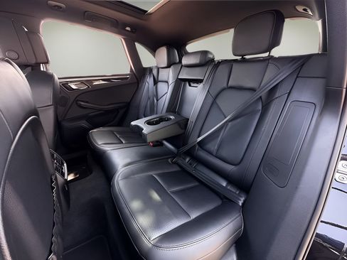 Used 2025 Porsche Macan Turbo AWD/4WD image 16