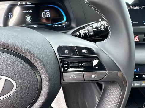 New 2025 Hyundai Elantra Sport image 15