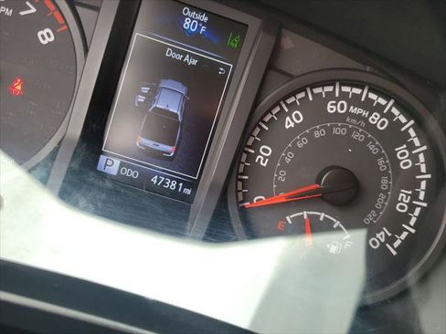 Certified 2022 Toyota Tacoma SR w/ SR Convenience Package RWD image 33