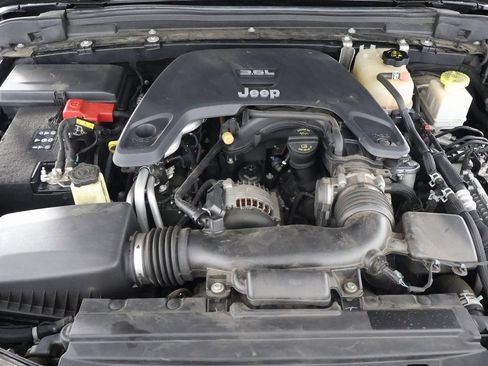 Used 2020 Jeep Gladiator Rubicon AWD/4WD image 15