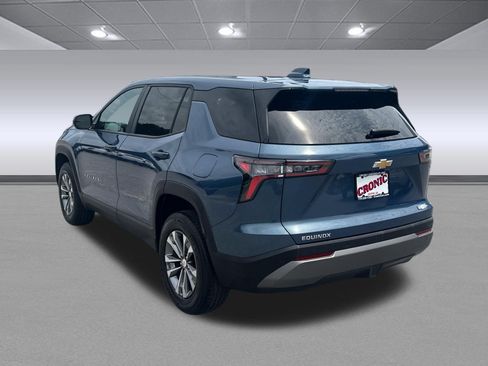 Used 2025 Chevrolet Equinox LT FWD image 5