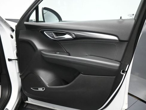 Used 2024 Buick Envision Preferred image 19