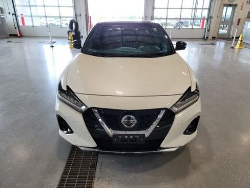 Used 2019 Nissan Maxima Platinum w/ Reserve Package FWD image 2