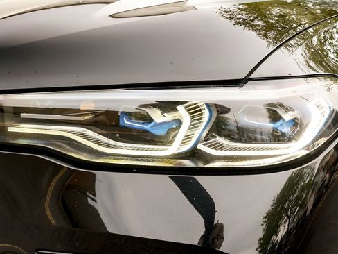 Used 2022 BMW X7 M50i AWD/4WD image 53