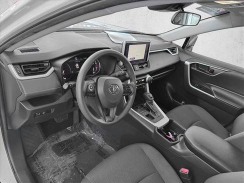 Used 2024 Toyota RAV4 LE AWD/4WD image 12