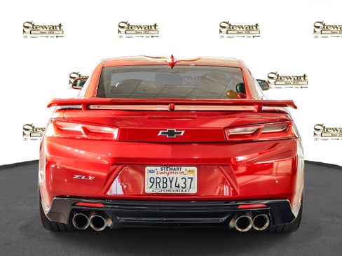 Used 2018 Chevrolet Camaro ZL1 image 19
