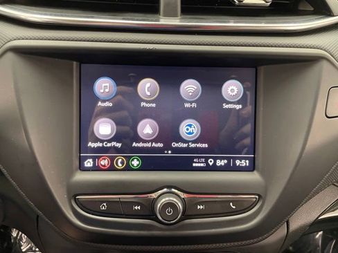 Used 2023 Chevrolet TrailBlazer LT FWD image 3